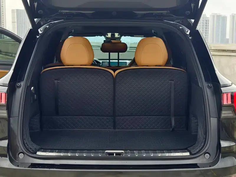 Lynk & Co 09 EM-P 2024 Model EM-P 2.0TD 7-Seat PRO — миниатюра 18