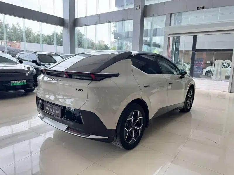 Lynk & Co Z20 2025 Model 530km RWD Max Sunrise Edition — миниатюра 5