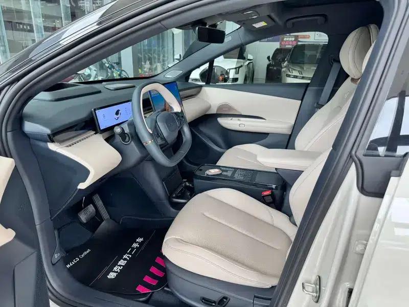 Lynk & Co Z20 2025 Model 530km RWD Max Sunrise Edition — миниатюра 9