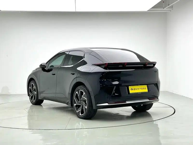 Lynk & Co Z20 2025 Model 530km RWD Max Sunrise Edition — миниатюра 5