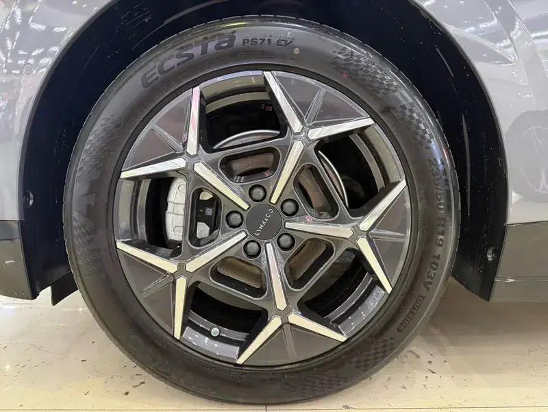 Lynk & Co Z20 2025 Model 530km RWD Pro — миниатюра 6