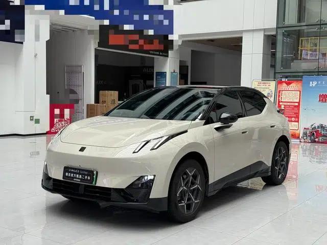 Lynk & Co Z20 2025 Model 530km RWD Pro