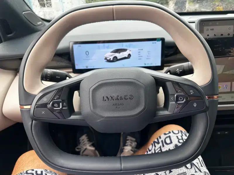 Lynk & Co Z20 2025 Model 530km RWD Pro — миниатюра 13