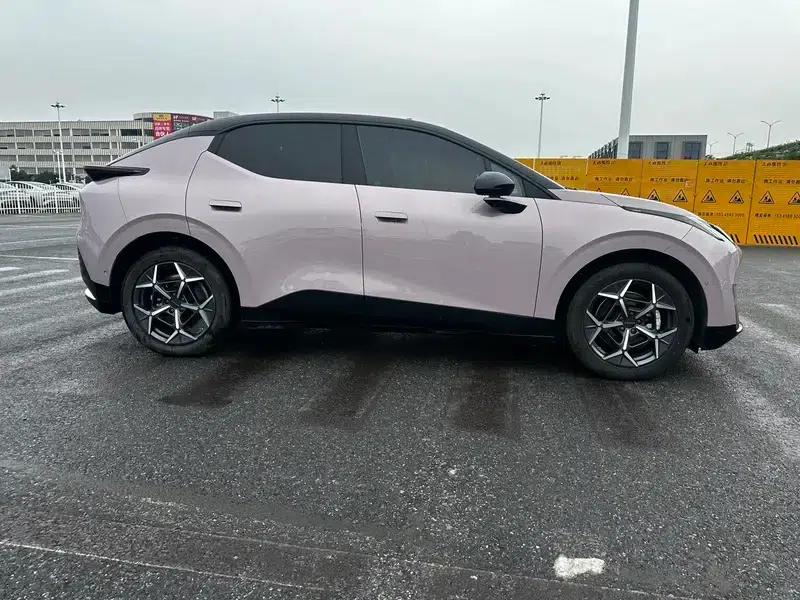 Lynk & Co Z20 2025 Model 530km RWD Pro — миниатюра 6