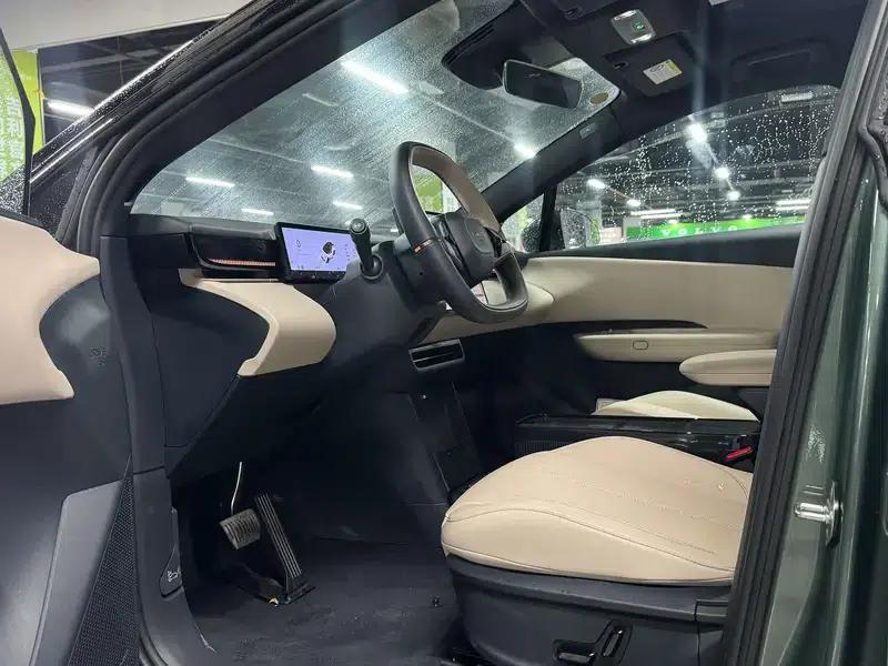 Lynk & Co Z20 2026 Model 430km RWD Pro — миниатюра 6
