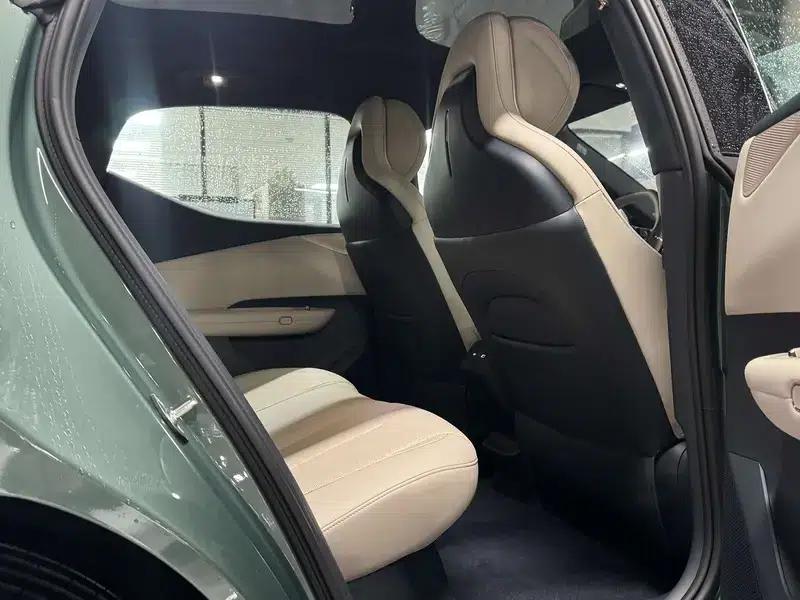 Lynk & Co Z20 2026 Model 430km RWD Pro — миниатюра 9