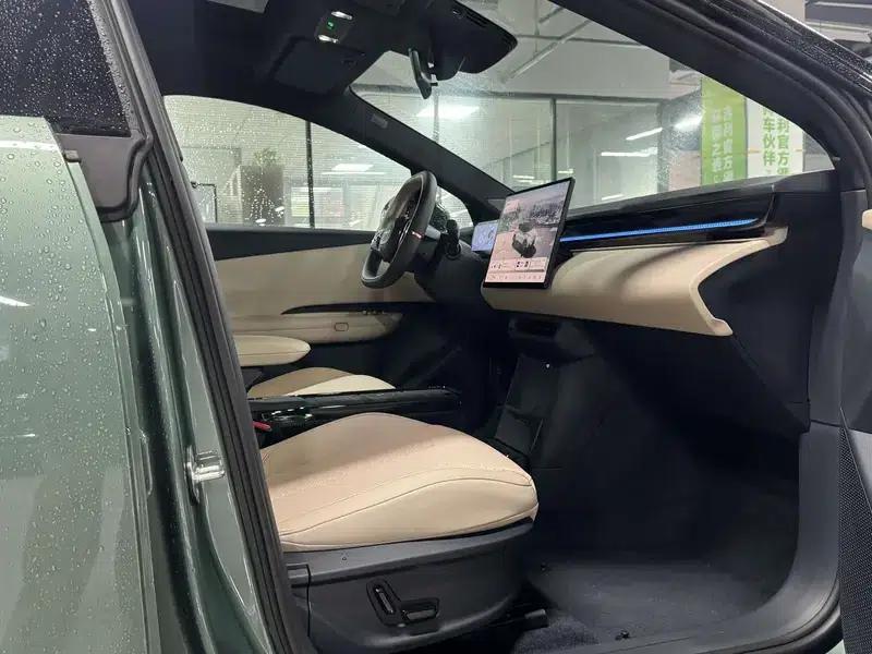 Lynk & Co Z20 2026 Model 430km RWD Pro — миниатюра 10