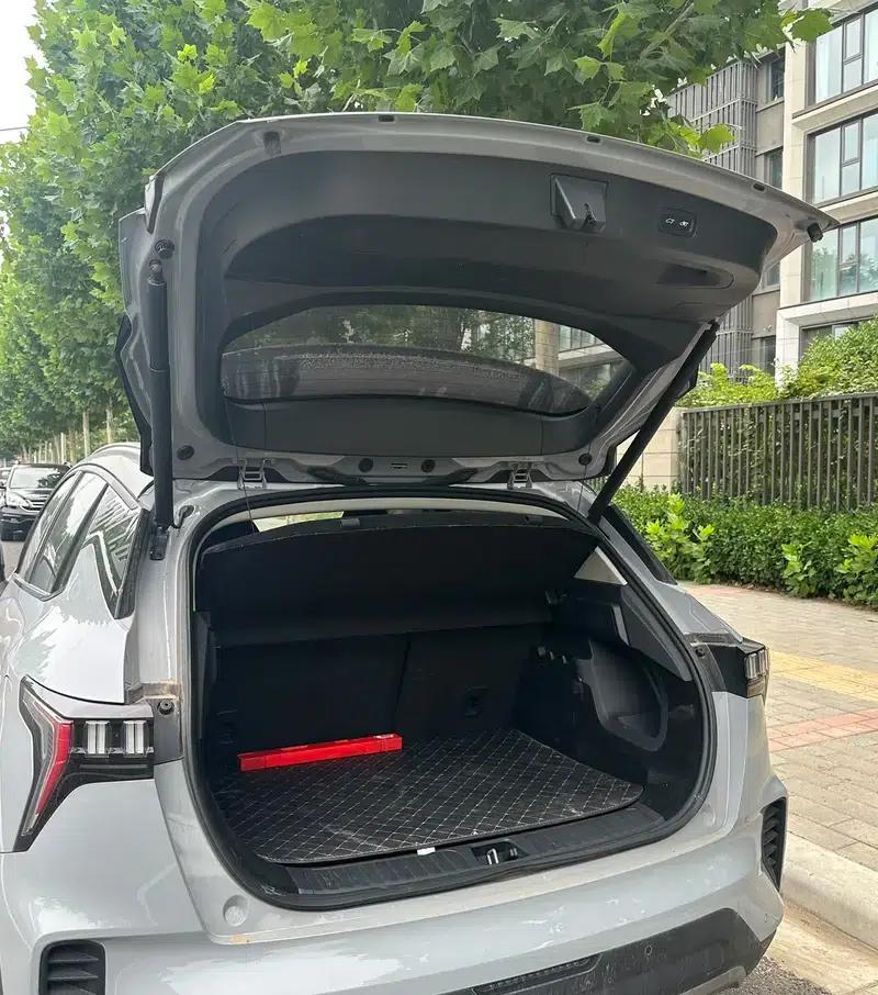 Lynk & Co 06 EM-P 2021 Model 84KM Range Pro — миниатюра 12