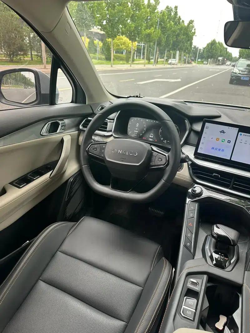 Lynk & Co 06 EM-P 2021 Model 84KM Range Pro — миниатюра 8