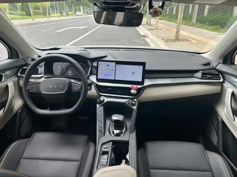 Lynk & Co 06 EM-P 2021 Model 84KM Range Pro — миниатюра 10