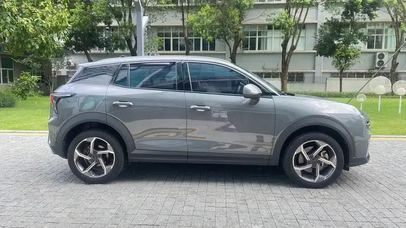 Lynk & Co 06 EM-P 2021 Model 84KM Range Pro — миниатюра 7