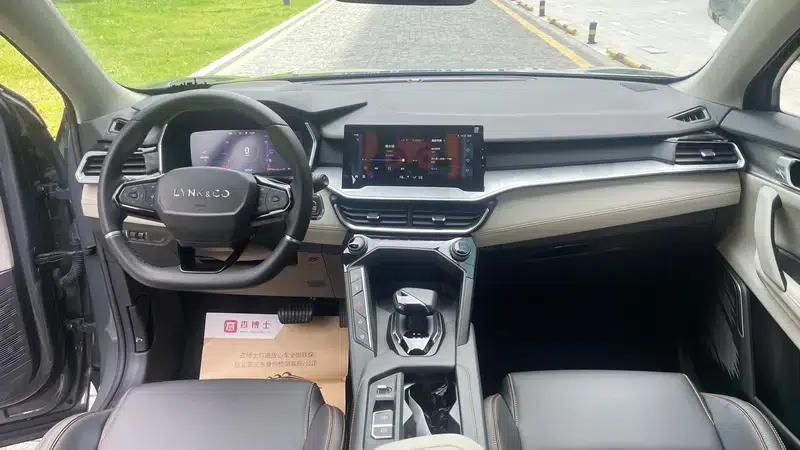 Lynk & Co 06 EM-P 2021 Model 84KM Range Pro — миниатюра 8