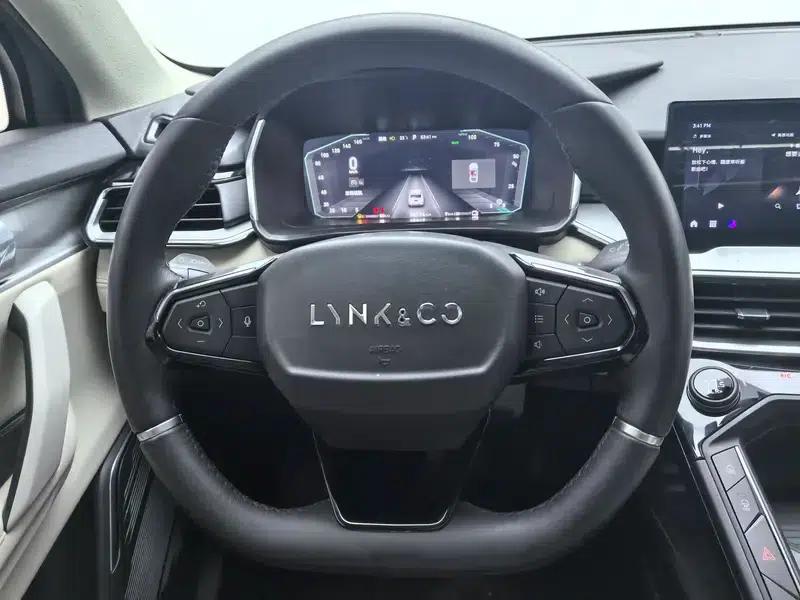 Lynk & Co 06 EM-P 2020 Plus — миниатюра 16