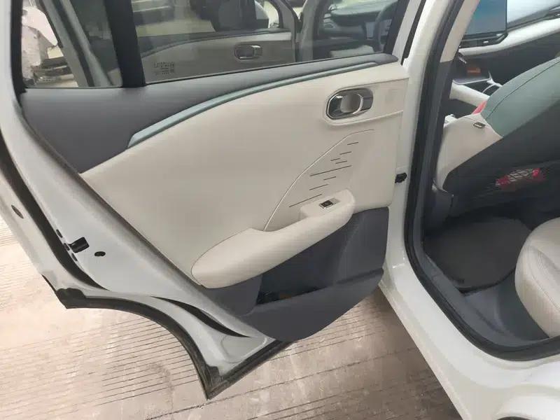 Lynk & Co 06 EM-P 2024 Model EM-P 126L Long Range Max — миниатюра 17