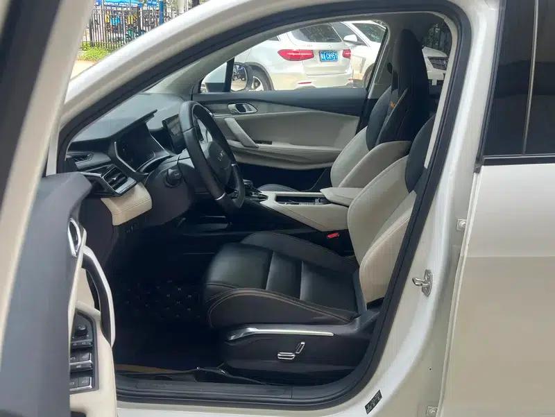 Lynk & Co 06 EM-P 2020 Plus — миниатюра 13