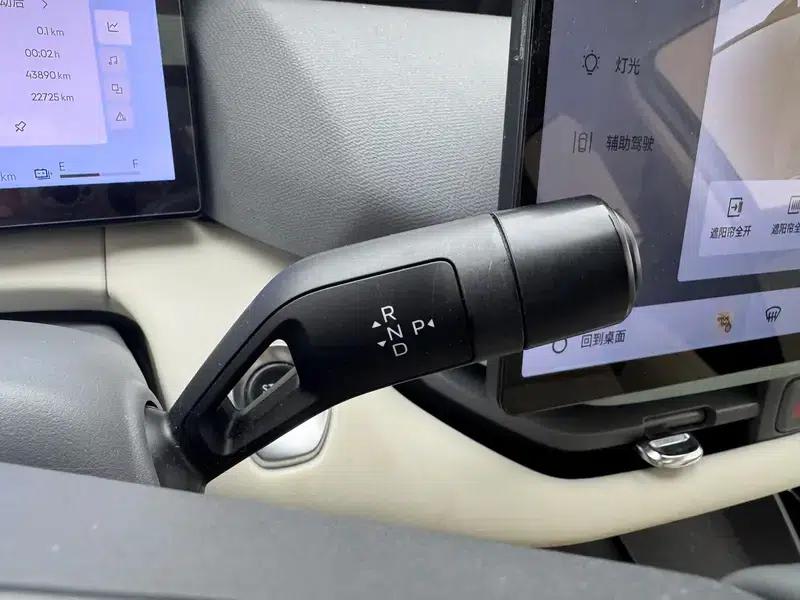 Lynk & Co 06 EM-P 2024 Model EM-P 126L Long Range Pro — миниатюра 17