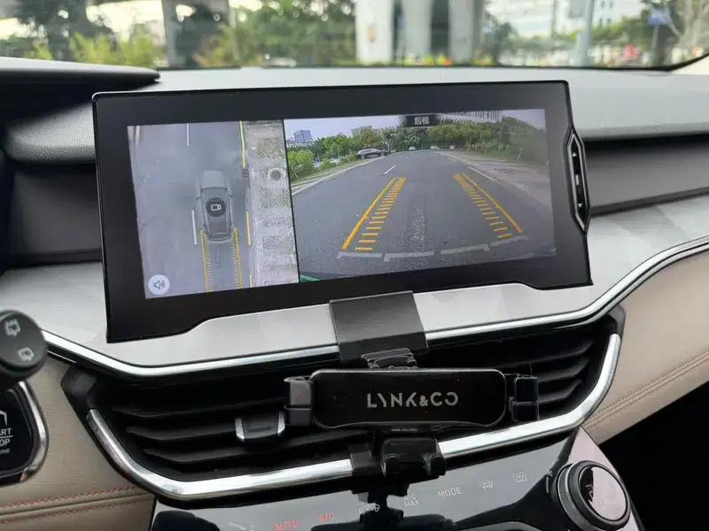 Lynk & Co 06 EM-P 2020 Plus — миниатюра 10