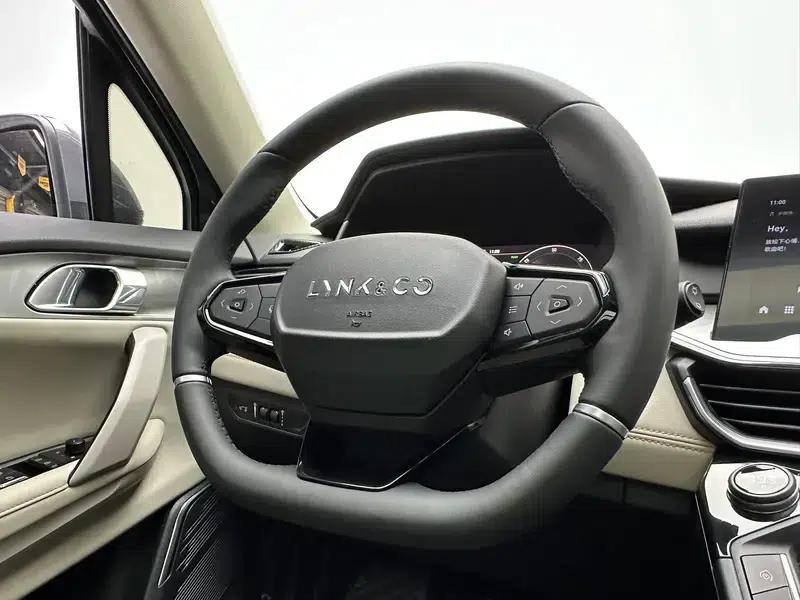 Lynk & Co 06 EM-P 2021 Model 84KM Range Pro — миниатюра 16