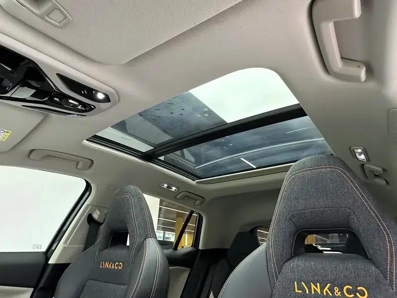 Lynk & Co 06 EM-P 2021 Model 84KM Range Pro — миниатюра 19