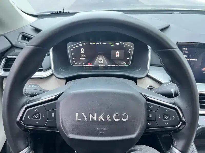 Lynk & Co 06 EM-P 2021 Model 84KM Range Pro — миниатюра 13