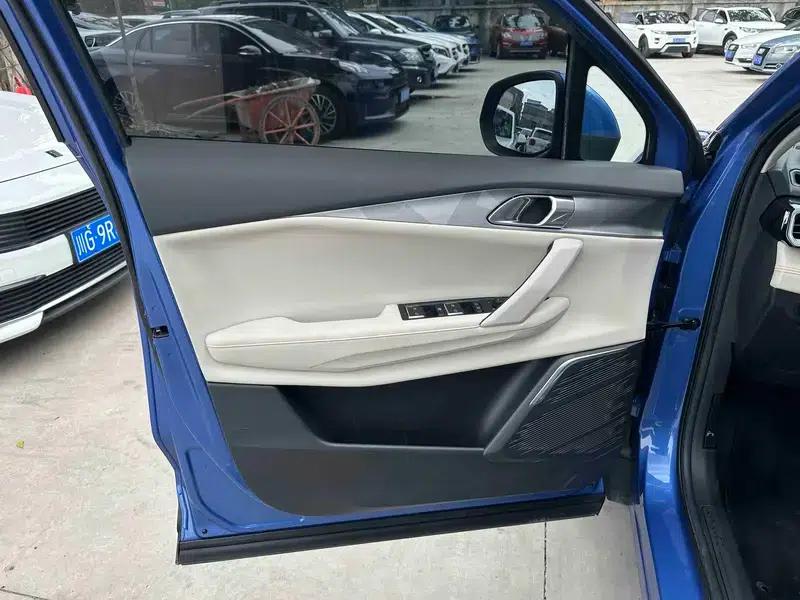 Lynk & Co 06 EM-P 2020 Plus — миниатюра 7