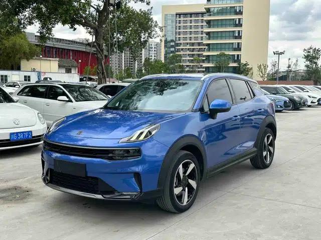 Lynk & Co 06 EM-P 2020 Plus