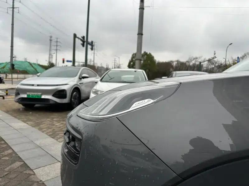 Lynk & Co 06 EM-P 2023 PHEV Remix Shero — миниатюра 11