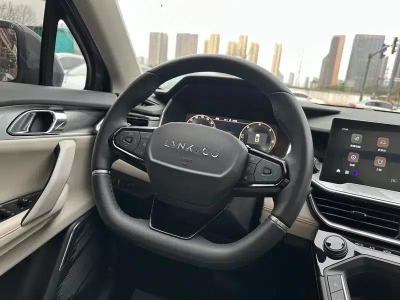 Lynk & Co 06 EM-P 2023 PHEV Remix Shero — миниатюра 15