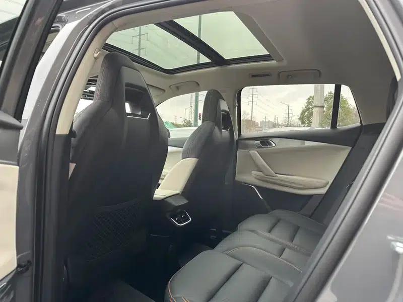 Lynk & Co 06 EM-P 2023 PHEV Remix Shero — миниатюра 25
