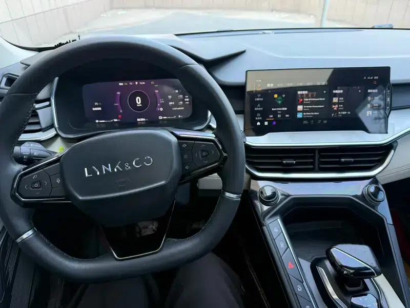 Lynk & Co 06 EM-P 2020 Plus — миниатюра 12