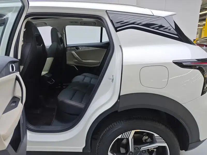 Lynk & Co 06 EM-P 2023 PHEV Remix Pro — миниатюра 18