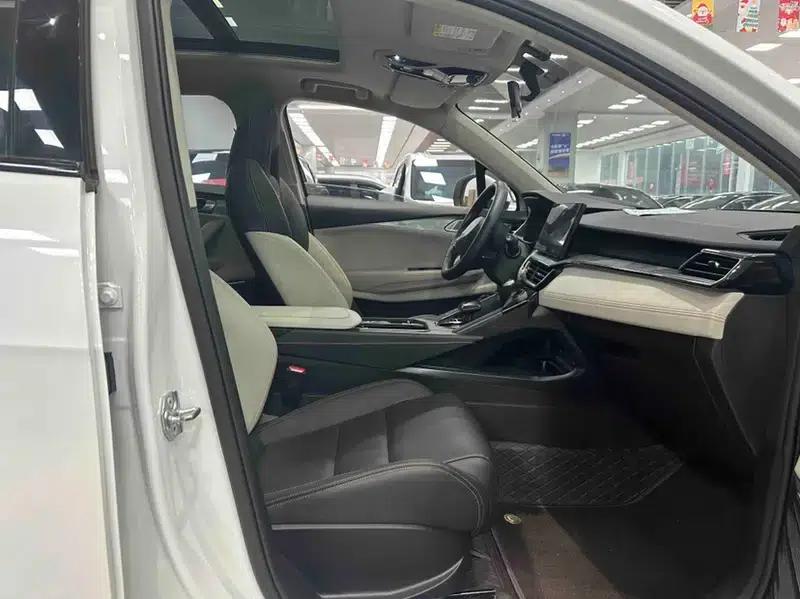 Lynk & Co 06 EM-P 2023 PHEV Remix Pro — миниатюра 13