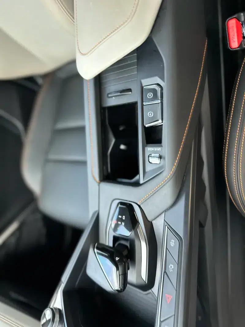 Lynk & Co 06 EM-P 2021 Model 84KM Range Pro — миниатюра 14
