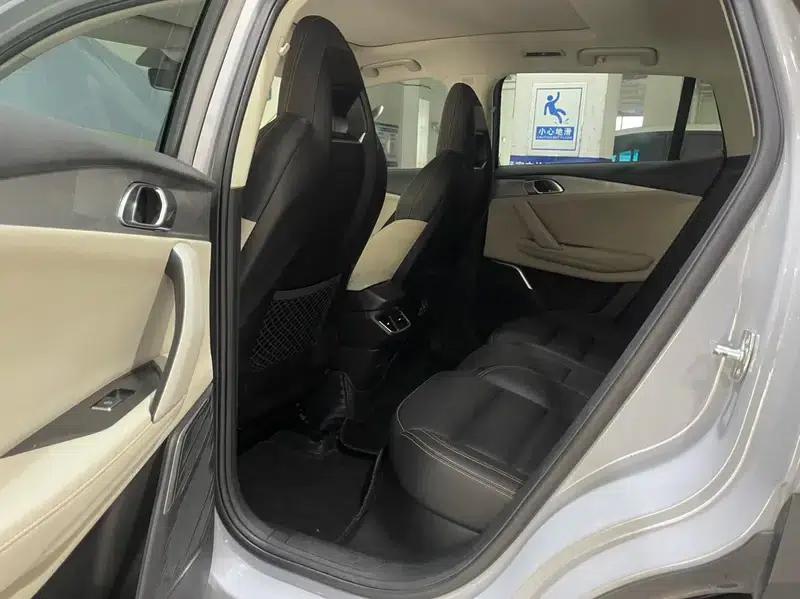 Lynk & Co 06 EM-P 2021 Model 84KM Range Pro — миниатюра 10