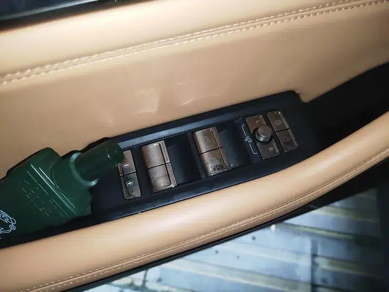 Lynk & Co 09 2021 2.0T Halo 6-seater — миниатюра 15