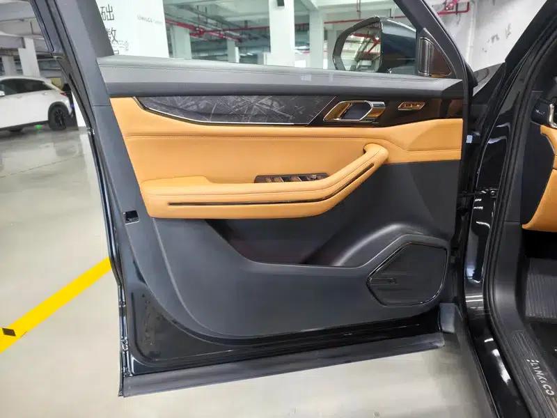 Lynk & Co 09 2021 2.0T Halo 7-seater — миниатюра 9