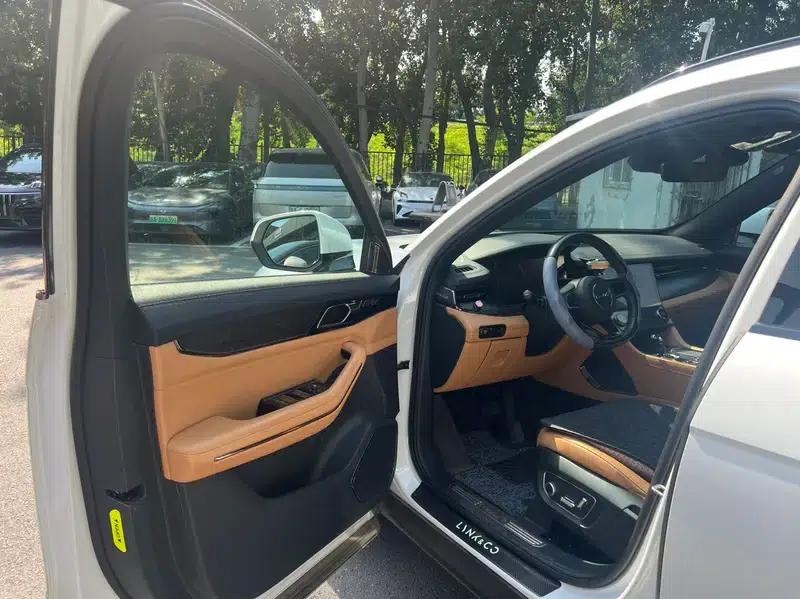 Lynk & Co 09 2021 2.0T Halo 6-seater — миниатюра 9