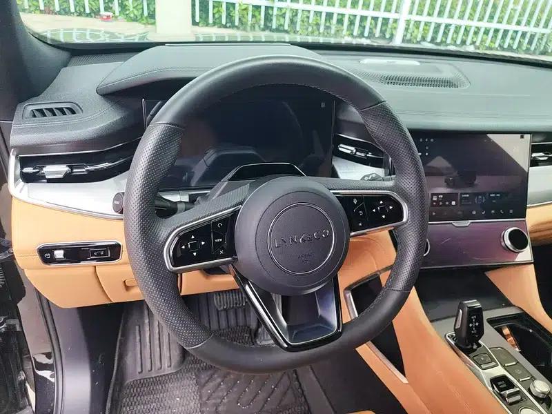 Lynk & Co 09 2024 2.0T AWD Sport Edition — миниатюра 11