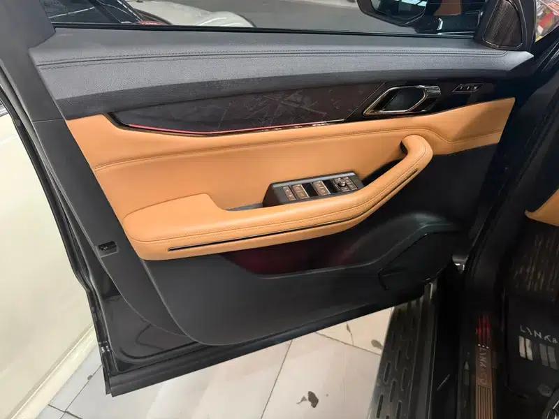 Lynk & Co 09 2021 2.0T Halo 7-seater — миниатюра 6