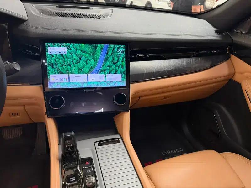 Lynk & Co 09 2021 2.0T Halo 7-seater — миниатюра 7