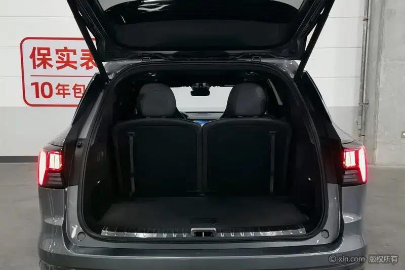 Lynk & Co 09 2021 2.0T Halo 6-seater — миниатюра 23