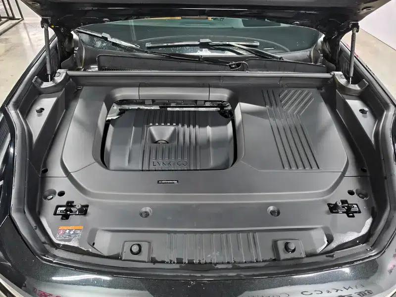 Lynk & Co 09 2021 2.0T Halo 7-seater — миниатюра 7