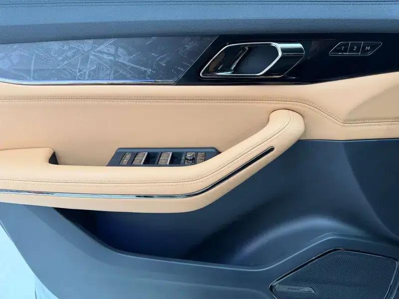 Lynk & Co 09 2021 2.0T Halo 6-seater — миниатюра 14