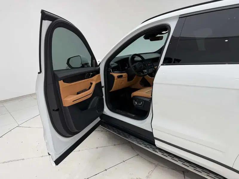 Lynk & Co 09 2021 2.0T Halo 6-seater — миниатюра 26