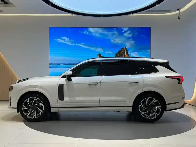 Lynk & Co 09 2021 2.0T Halo 6-seater — миниатюра 4
