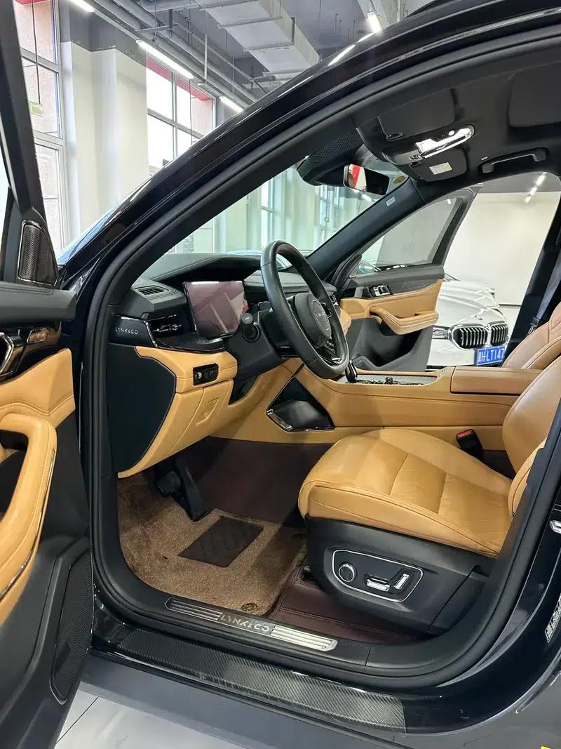 Lynk & Co 09 2021 2.0T Halo 7-seater — миниатюра 17