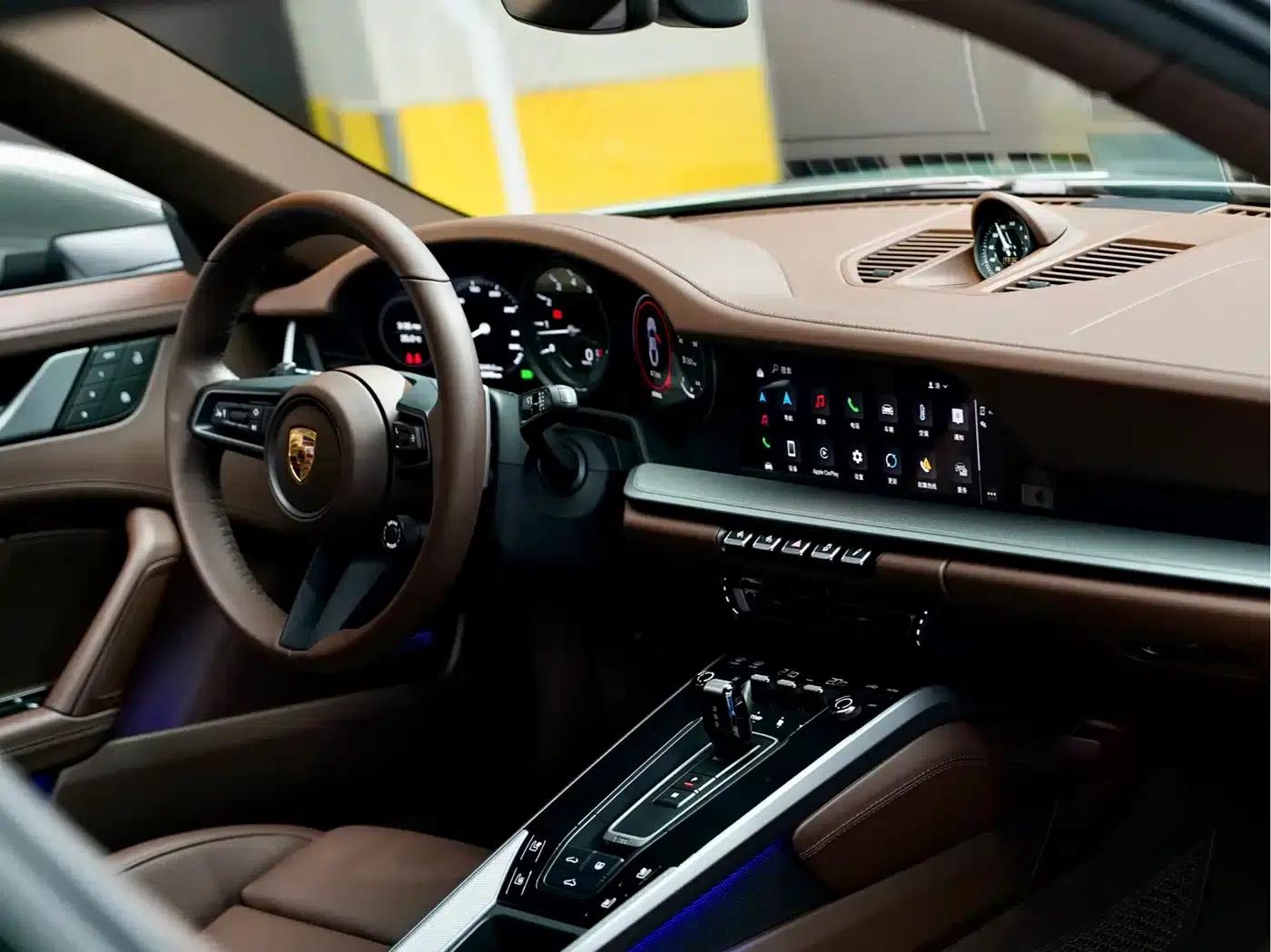 2022 Porsche 911 Carrera 3.0T — миниатюра 10