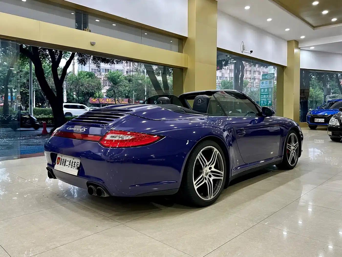 2010 Porsche 911 Carrera 4S Cabriolet 3.8L — миниатюра 3