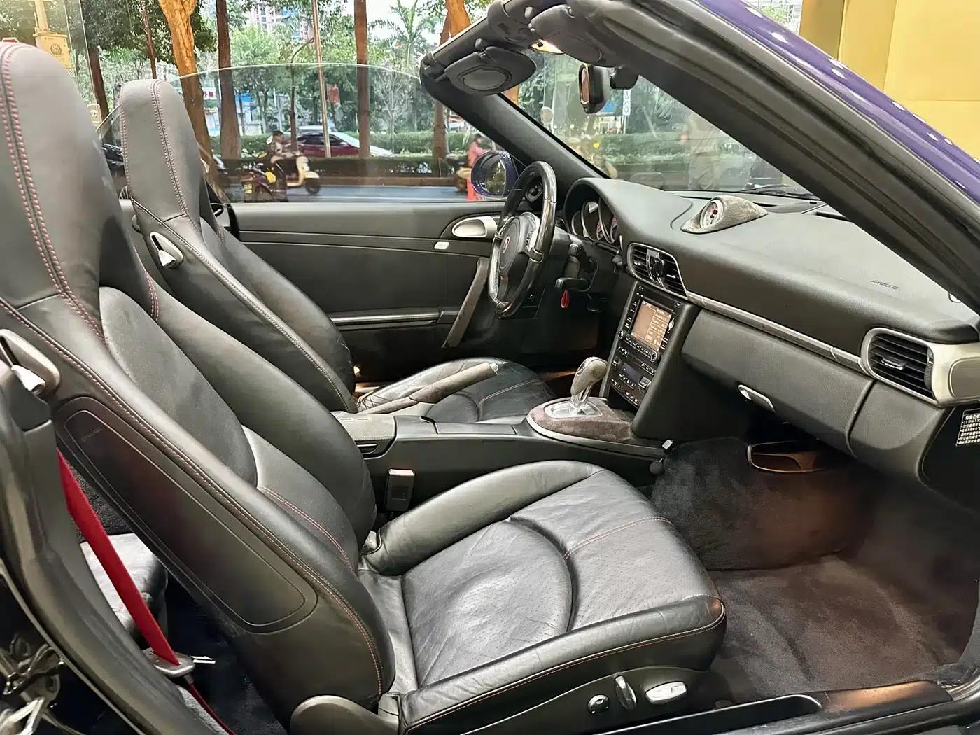 2010 Porsche 911 Carrera 4S Cabriolet 3.8L — миниатюра 10