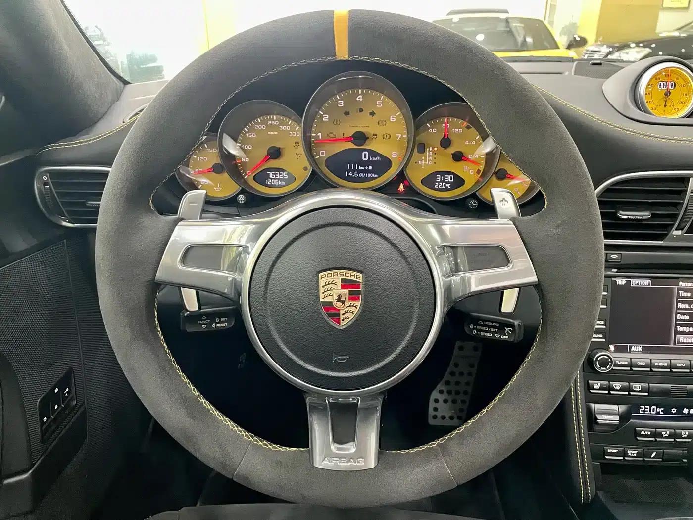2010 Porsche 911 Carrera 4S 3.8L — миниатюра 13